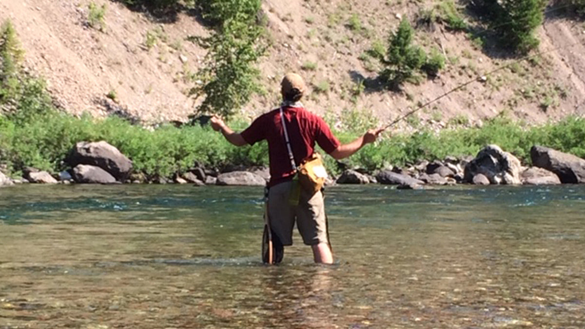 Tenkara Fly Fishing Techniques to Try on Your Next Trip – Minimalist Gear Co